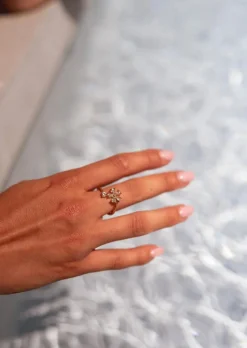 Online Bague Rilla dorée | Bague effet diamants | Prêt-à-porter en ligne | Easy Clothes Bagues