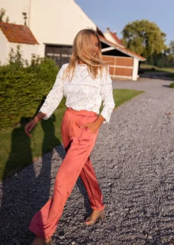 Cheap Blouse Marissa - Broderie - Manches 3/4 - Col MontantEasy Clothes Femme Chemisiers & Blouses