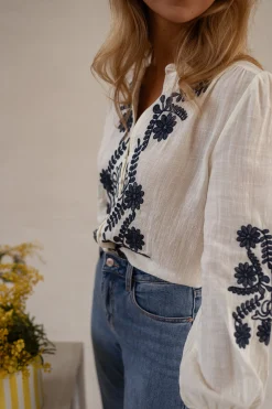 Fashion Blouse Salomé - Écrue & Bleue - BroderieEasy Clothes Femme Chemisiers & Blouses