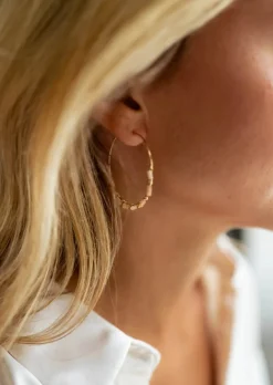 Online Boucles d’oreilles Guna dorées | Anneaux perlés | Prêt-à-porter en ligne | Easy Clothes Boucles d'oreilles