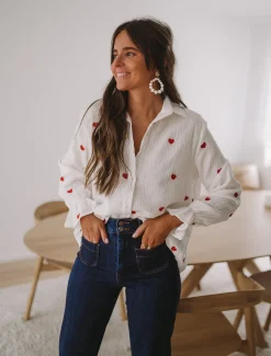 Sale Chemise Vicky - blanche à coeurs rougesEasy Clothes Femme Chemisiers & Blouses