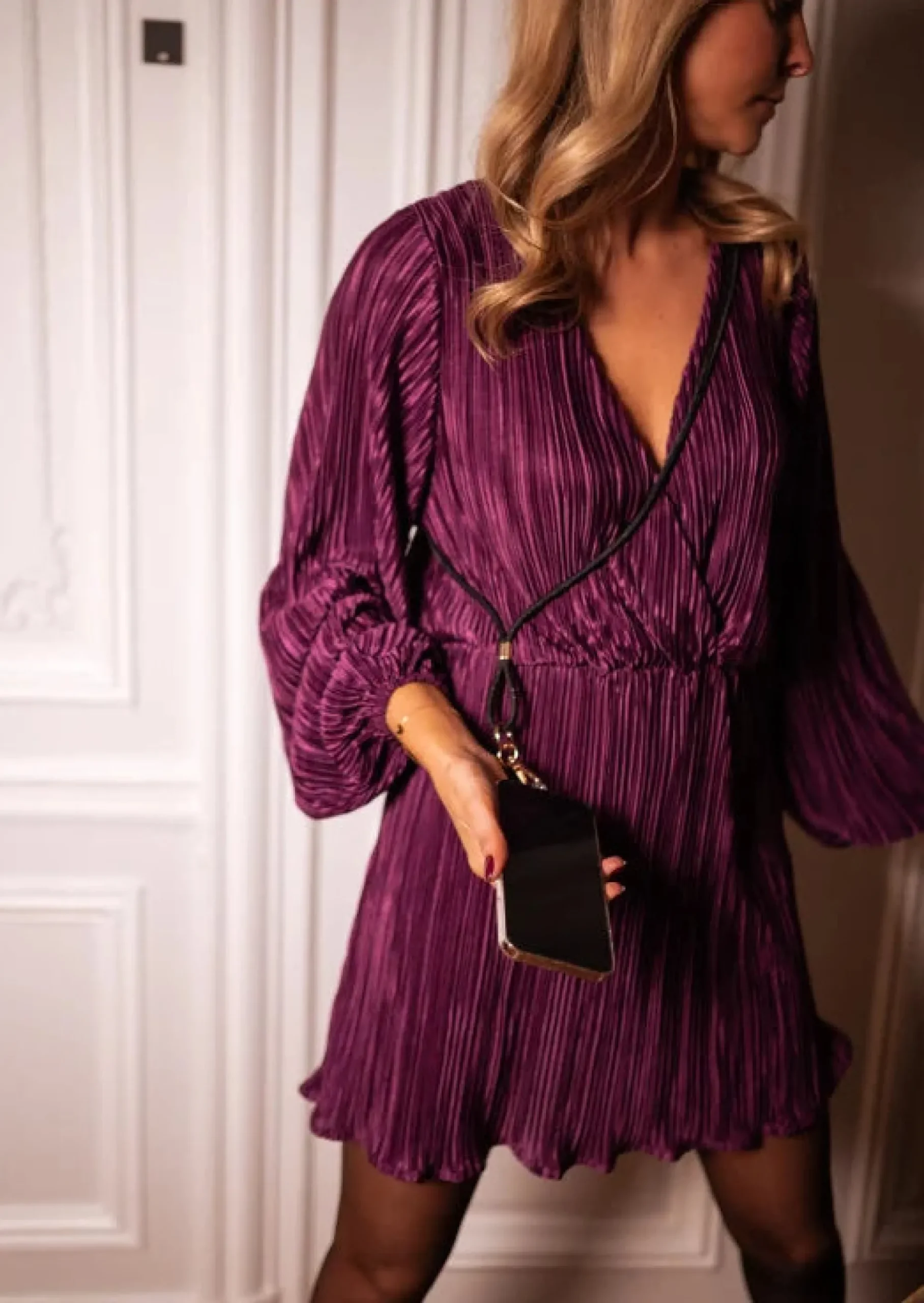 Outlet Cordon de Téléphone - Willy - Noir BrillantEasy Clothes Accessoires Téléphone