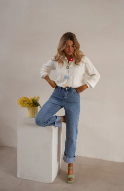 Shop Gilet Alenzo - Écru - Boutons FleursEasy Clothes Femme Pulls & Gilets