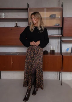 Outlet Jupe Bridget - noire à fleursEasy Clothes Femme Jupes & Shorts