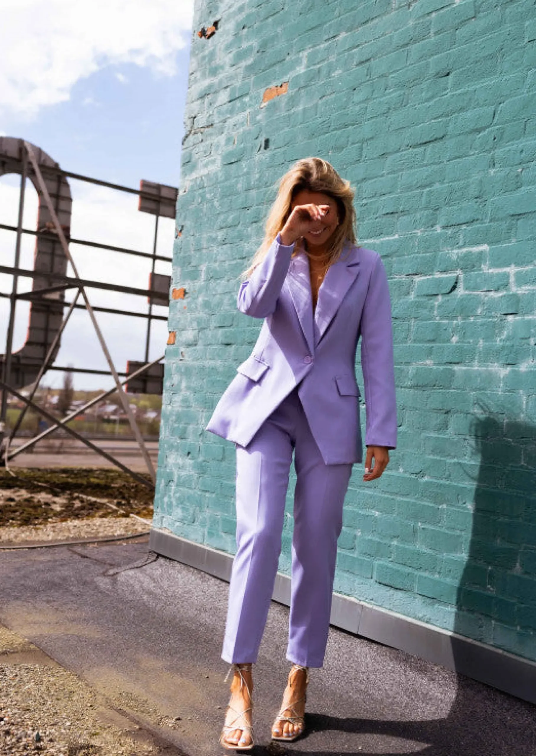 Outlet Pantalon Bila lilas | Pantalon carotte lilas | Prêt-à-porter en ligne | Easy Clothes Femme Pantalons