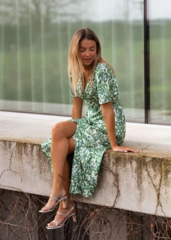 Hot Robe Adena verte à motifs | Robe midi à motifs | Prêt-à-porter en ligne | Easy Clothes Femme Robes