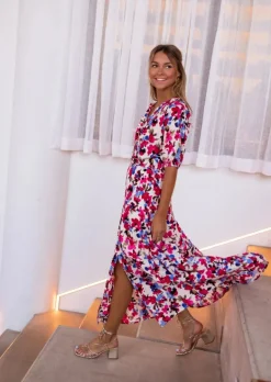 Shop Robe Eugenia à fleurs | Robe coupe classique fleurie | Prêt-à-porter en ligne | Easy Clothes Femme Robes