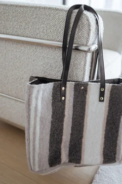 Cheap Sac Leah - gris à lignesEasy Clothes Sacs & Pochettes