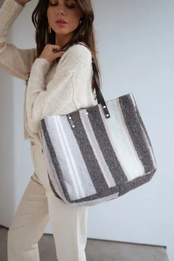 Cheap Sac Leah - gris à lignesEasy Clothes Sacs & Pochettes