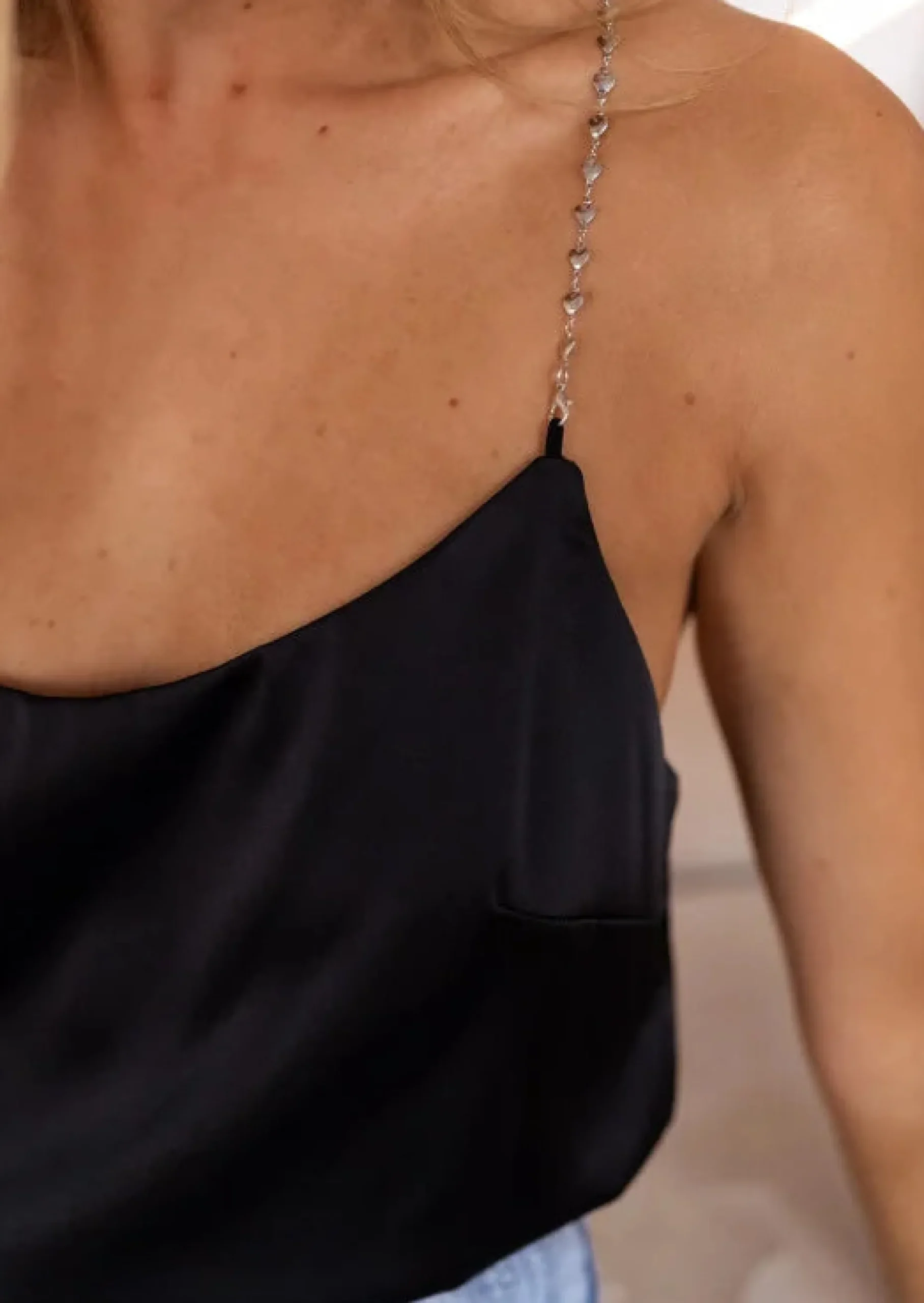 Outlet Top Manel noir | Top noir satiné de soirée | Prêt-à-porter en ligne | Easy Clothes Femme Tops & T-shirts