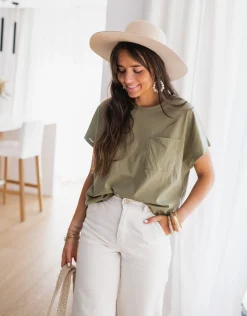 Shop T-shirt Léone - kakiEasy Clothes Femme Tops & T-shirts